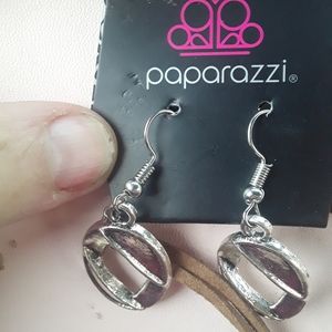 Paparazzo Western style checker necklace matching Pierced earrings brand new